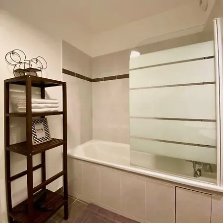 Two-bedroom Apartman *