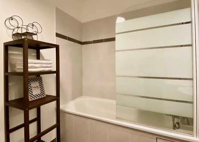 Two-bedroom Lejlighed *