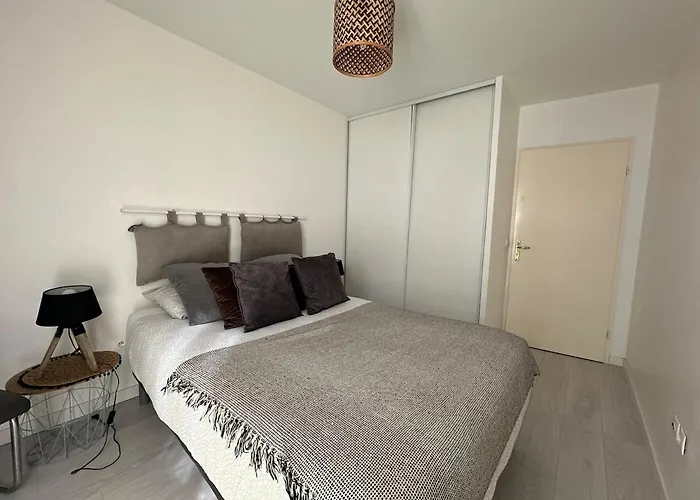 Two-bedroom * Montévrain